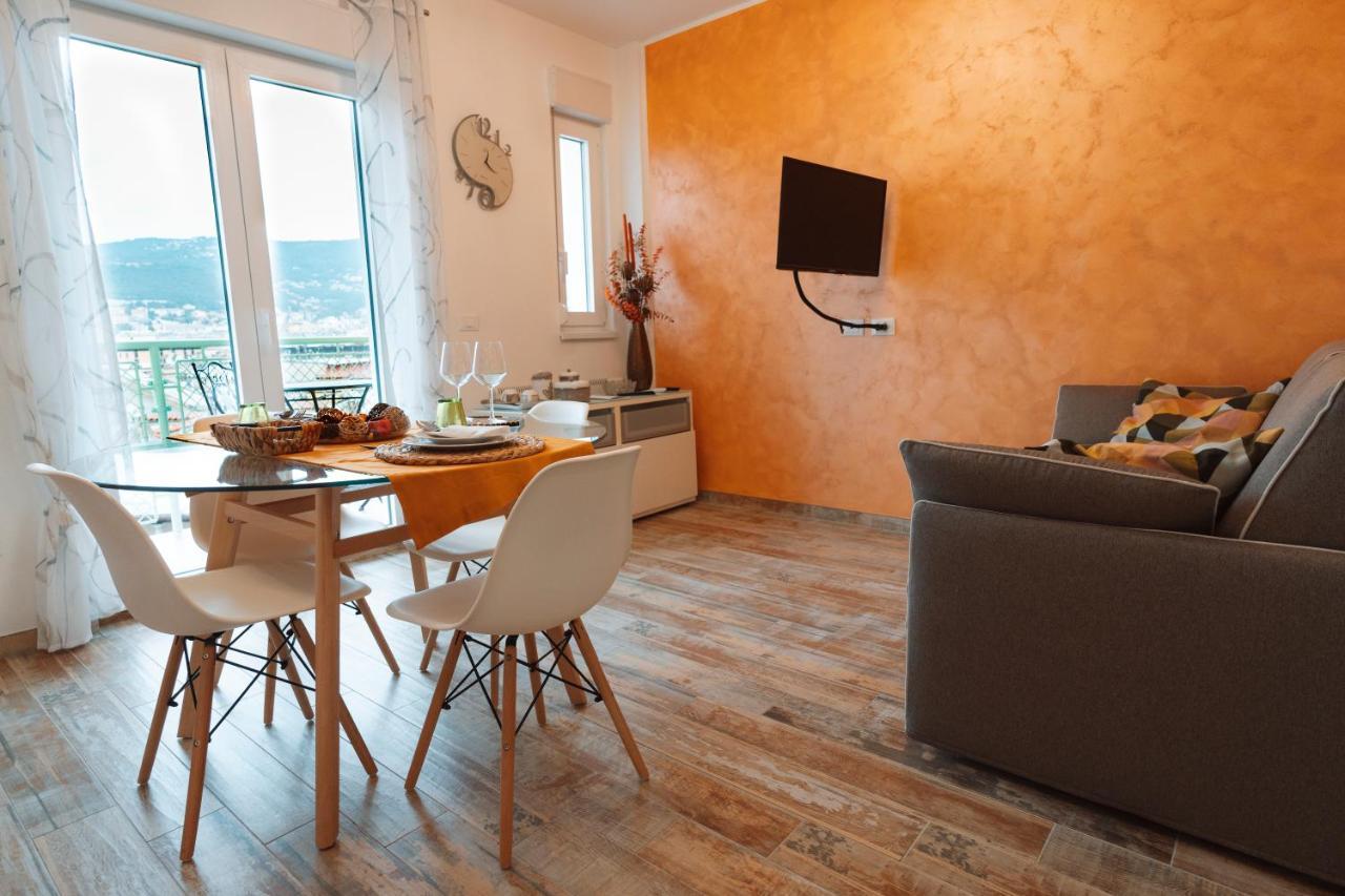 San Giusto Elegante Bilocale Con Balcone E Vista *